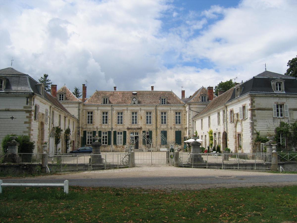 Chateau De Juvigny Екстериор снимка
